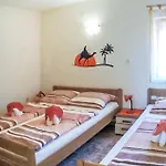 2 Bedroom Lovely Apartment In Biograd Biograd Na Moru